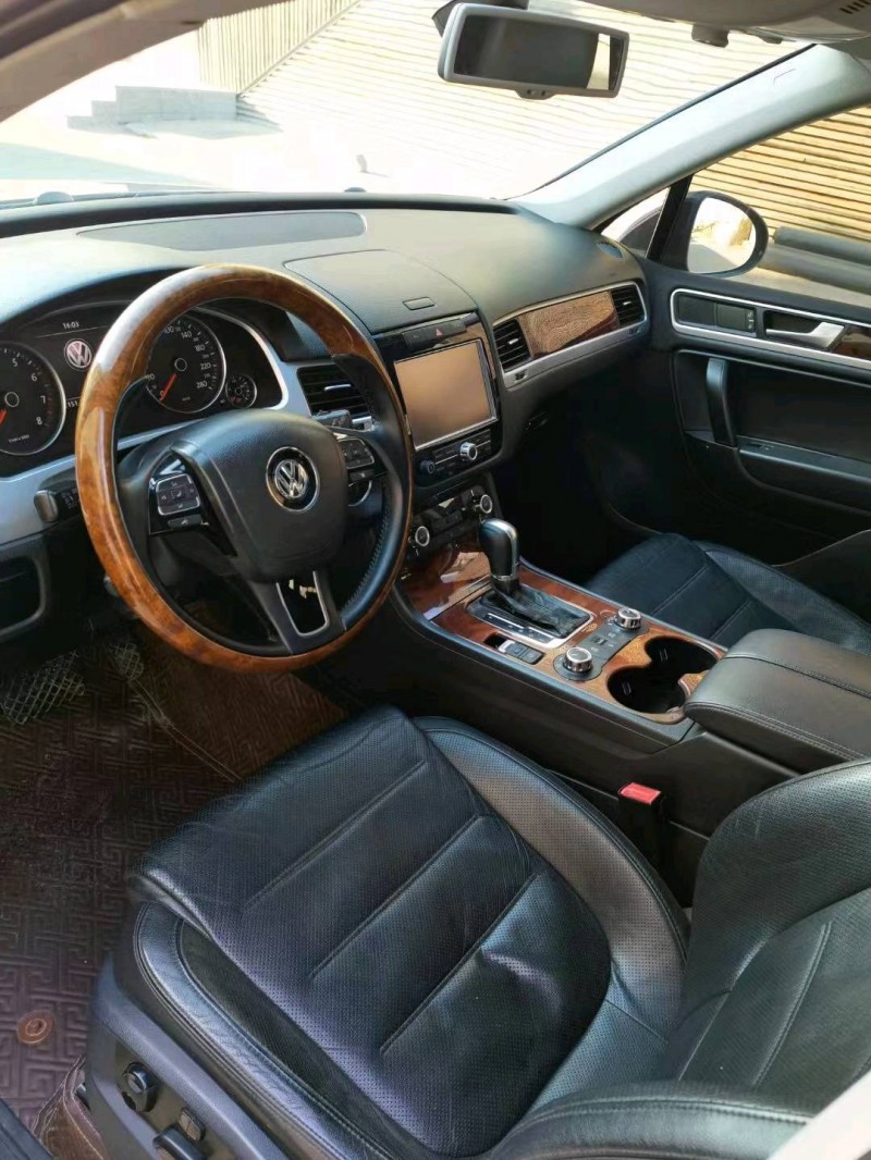 潍坊12年大众途锐8