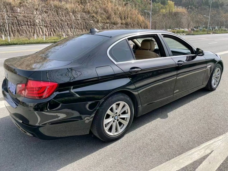 北京11年宝马5系3