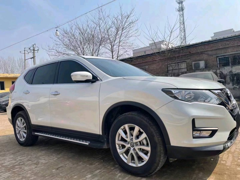 鄂州20年日產奇駿2