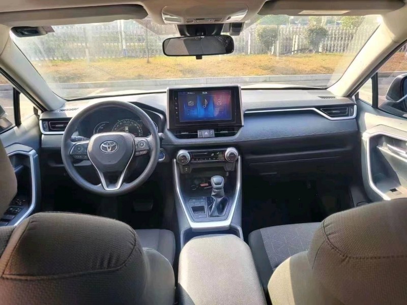 黃石21年豐田RAV4榮放4