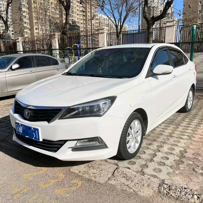 北京17年长安汽车悦翔V77