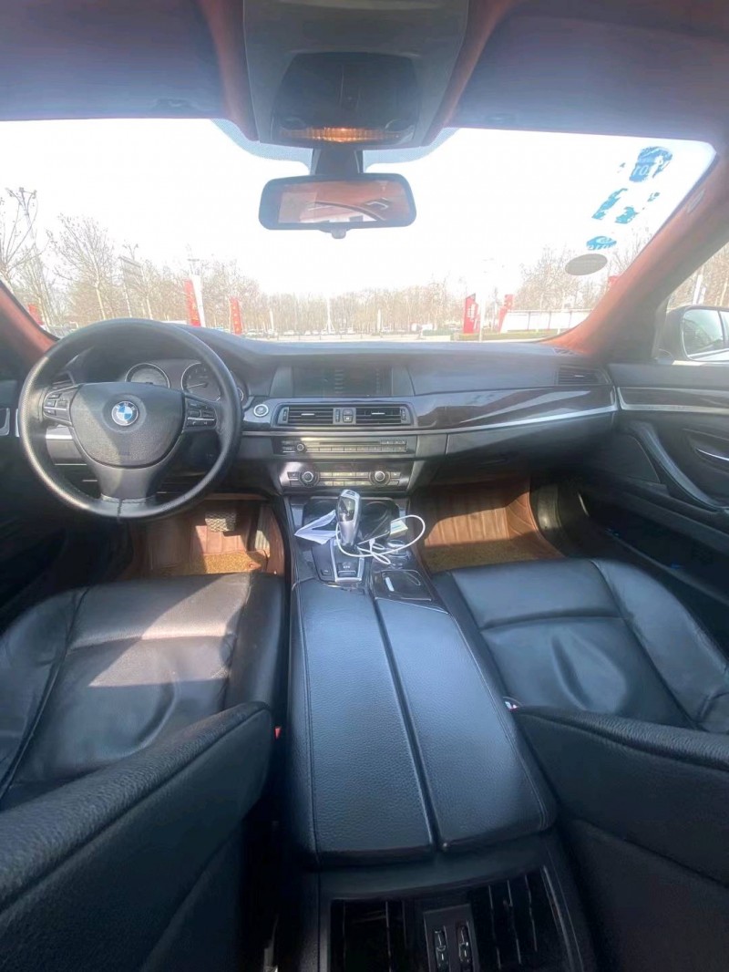 北京12年宝马5系4