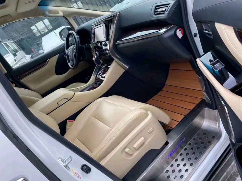 北京18年丰田埃尔法6