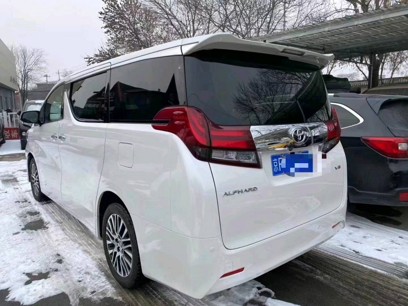 北京18年丰田埃尔法1