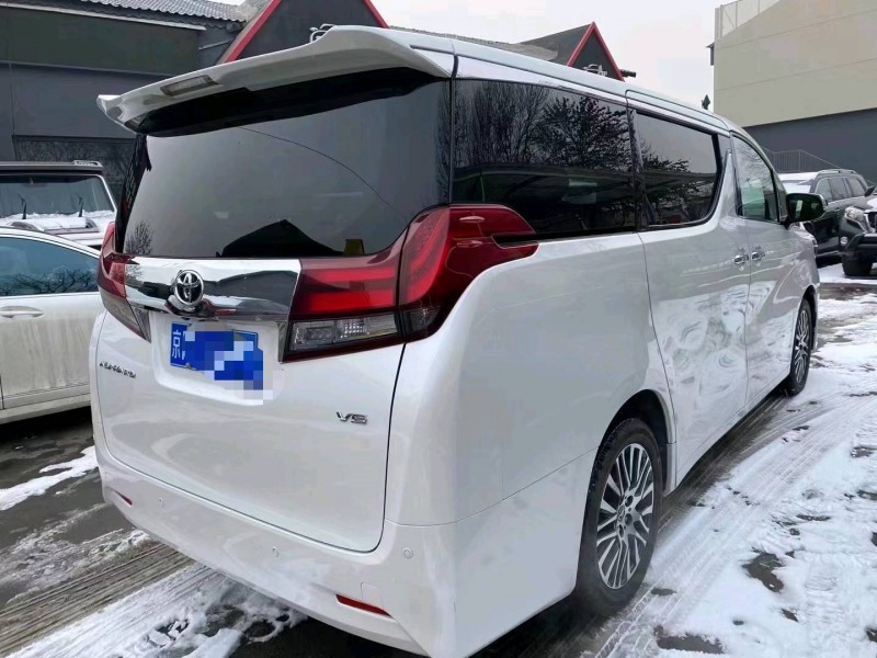 北京18年丰田埃尔法9