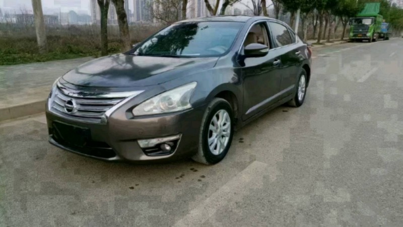 黔西南14年日產天籟6