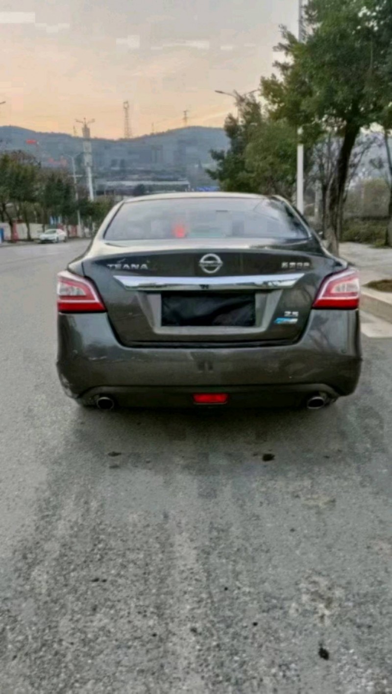 黔西南14年日產天籟1