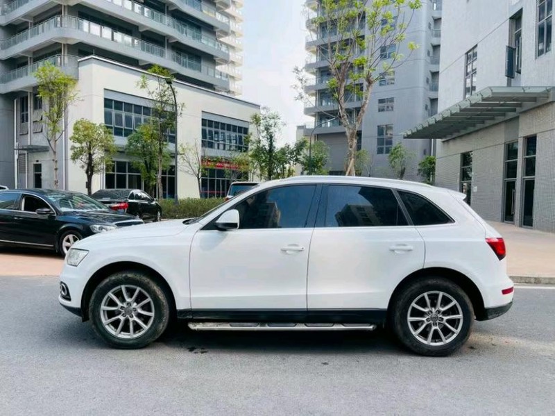 東莞14年奧迪Q57