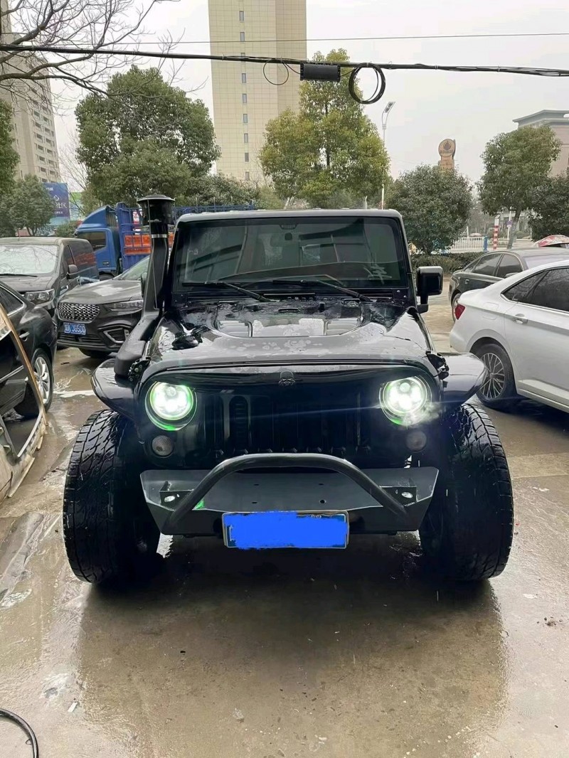 淮北16年Jeep牧馬人1