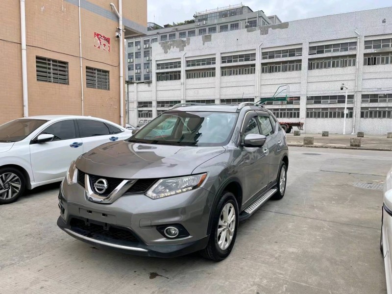 東莞15年日產奇駿3