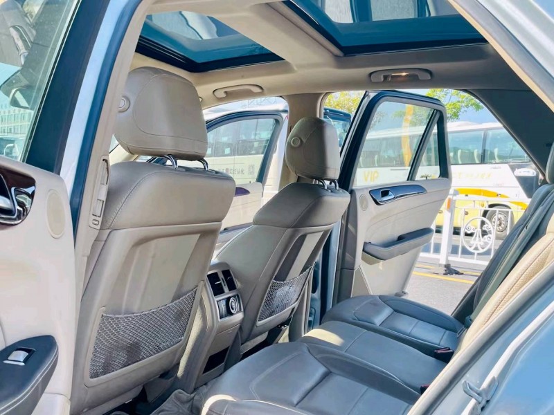 广州12年奔驰ML7