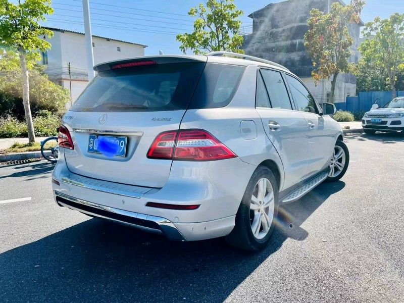 广州12年奔驰ML9