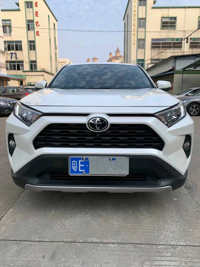 中山21年豐田RAV41