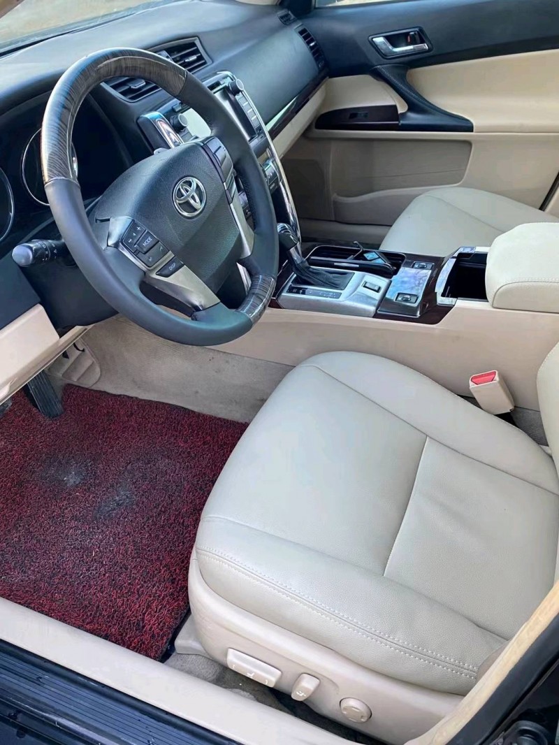 徐州12年丰田锐志6