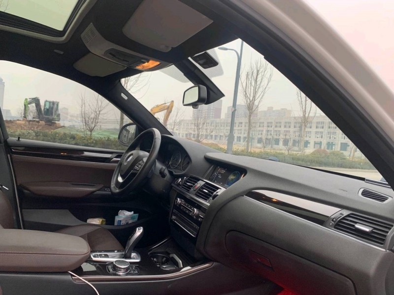 北京17年宝马X44