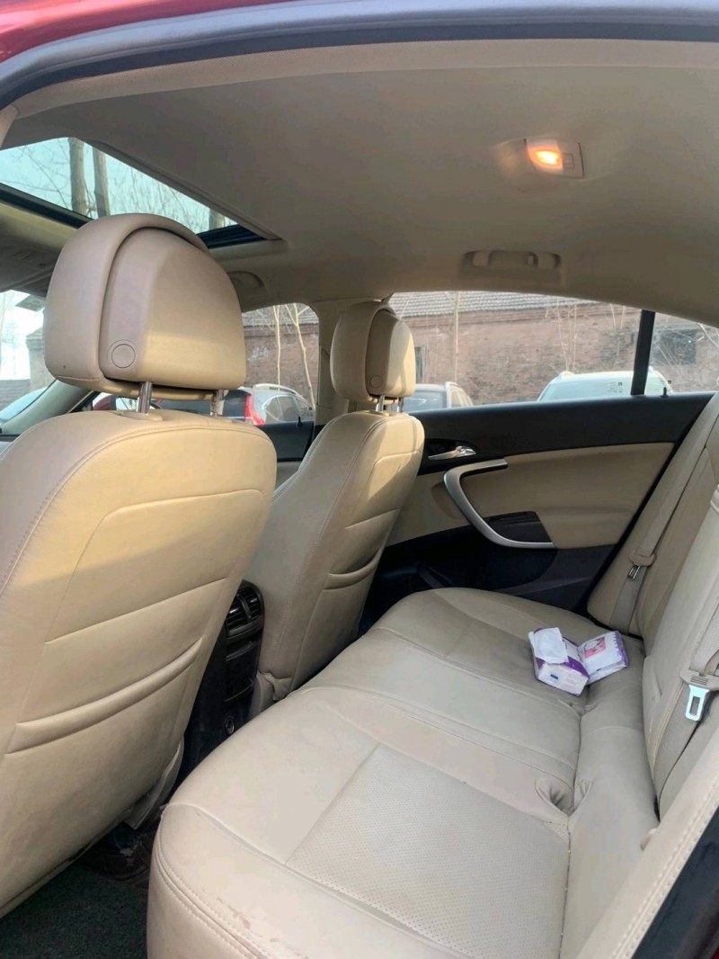 北京10年别克君威5