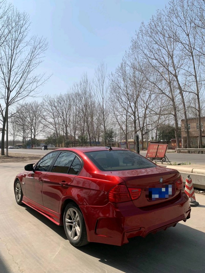 北京12年宝马3系8