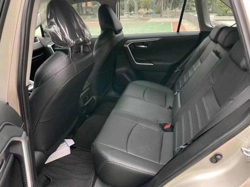 佛山21年丰田威兰达6