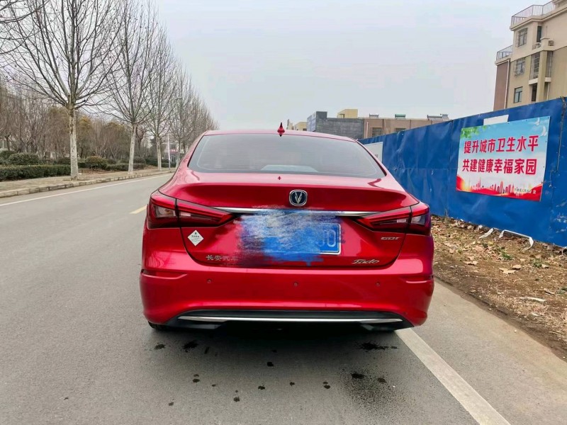 徐州18年長安汽車逸動8
