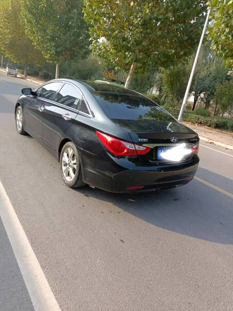 徐州13年现代索纳塔八7