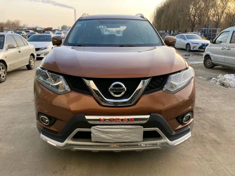 沈陽14年日產奇駿1