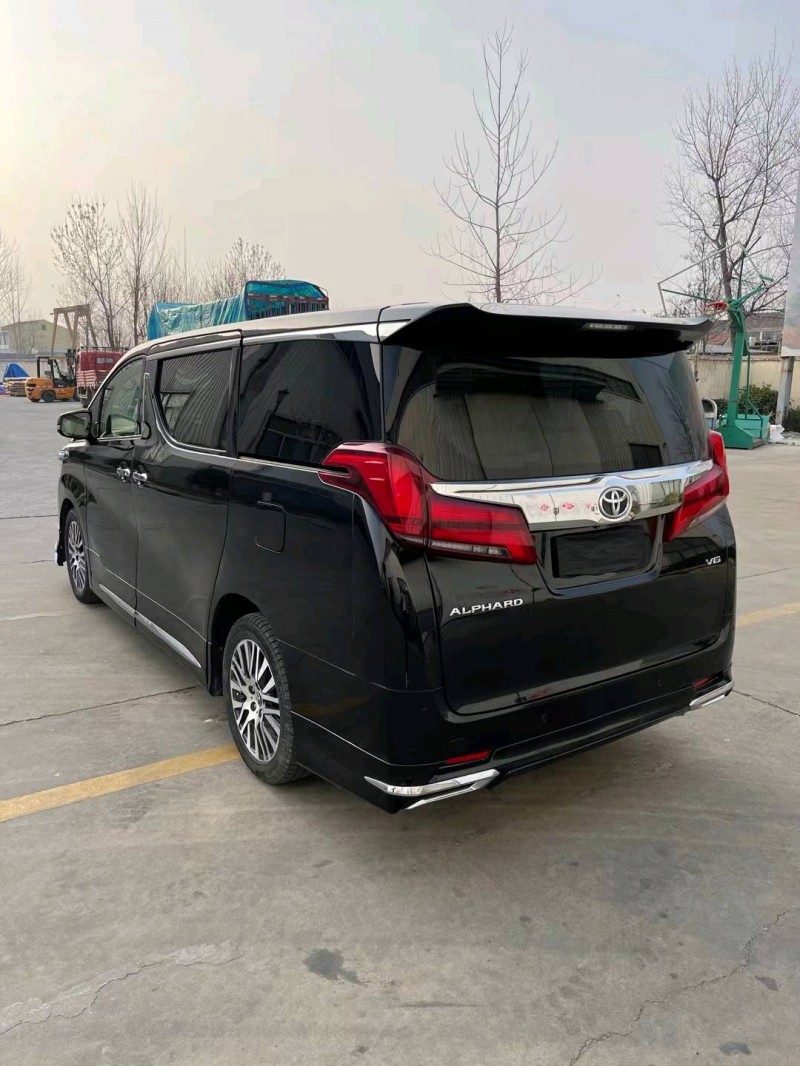 徐州17年丰田埃尔法6