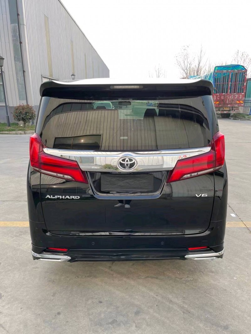 徐州17年丰田埃尔法1