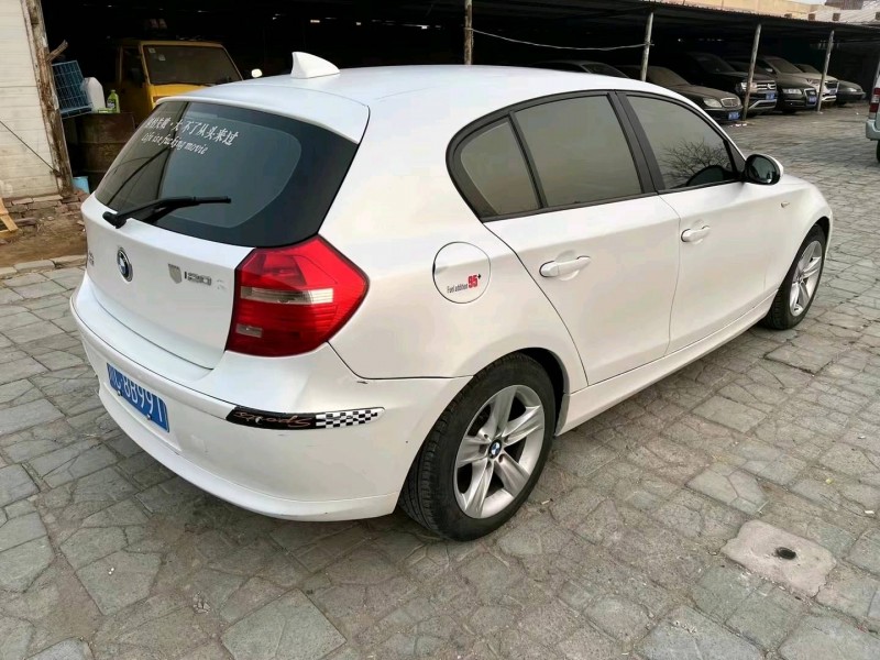 北京11年宝马1系4