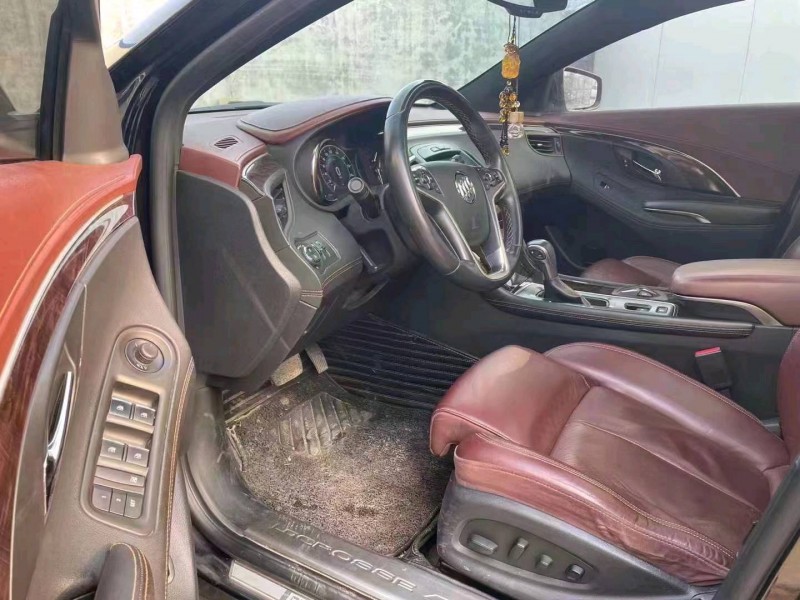 烟台14年别克君越4