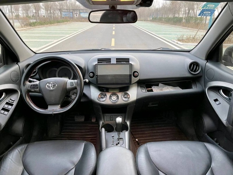東營12年豐田RAV48