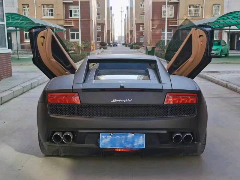 紹興15年蘭博基尼Gallardo2