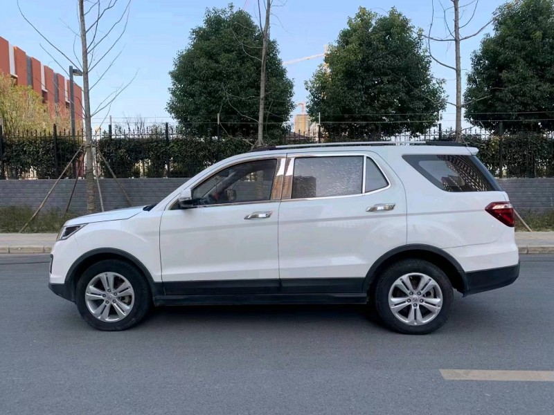 合肥17年長安汽車CX703
