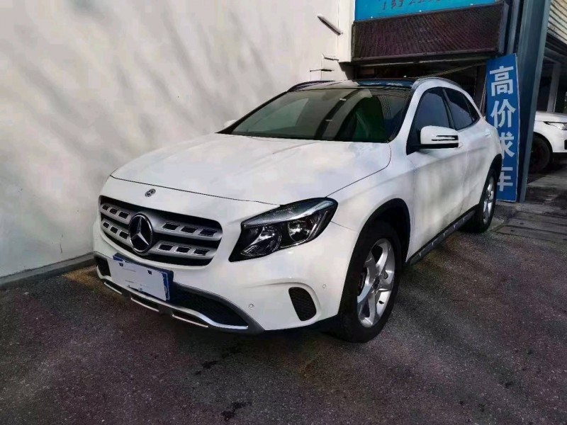 佛山19年奔驰GLA2