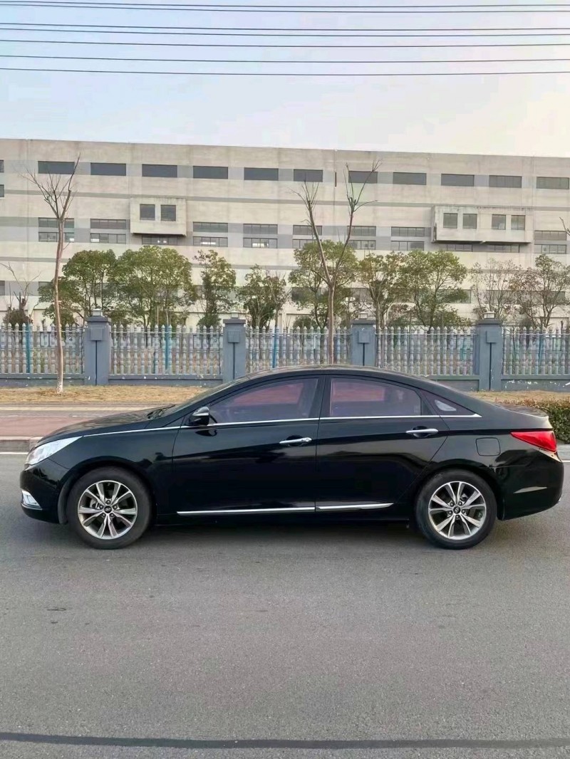 宜昌16年現代索納塔八3