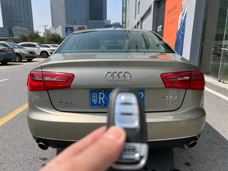 广州16年奥迪A6L9