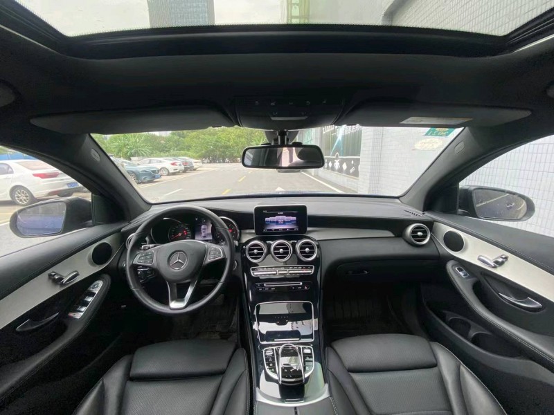 广州19年奔驰GLC7