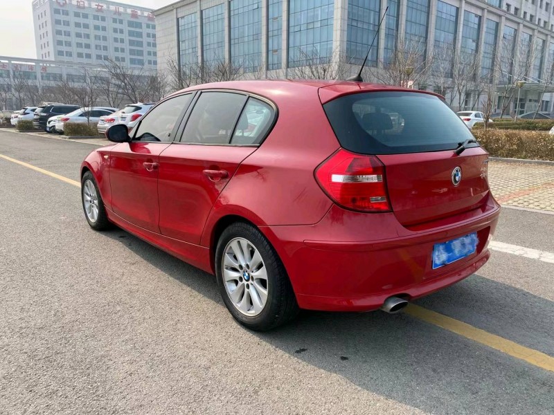 北京11年宝马1系3