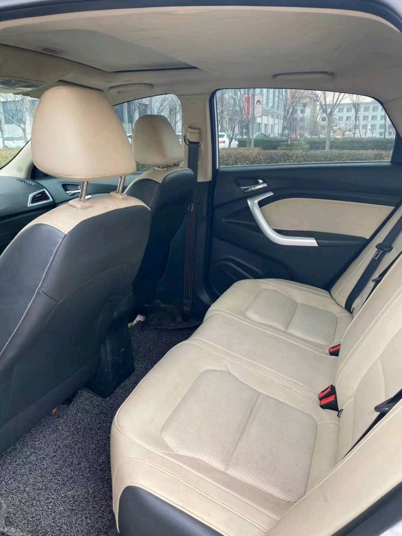 濰坊15年長安汽車逸動6