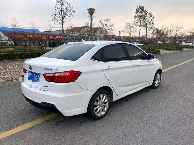 濰坊15年長安汽車逸動7