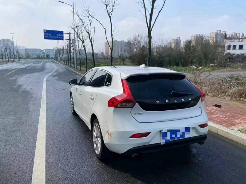 蚌埠14年沃爾沃V404