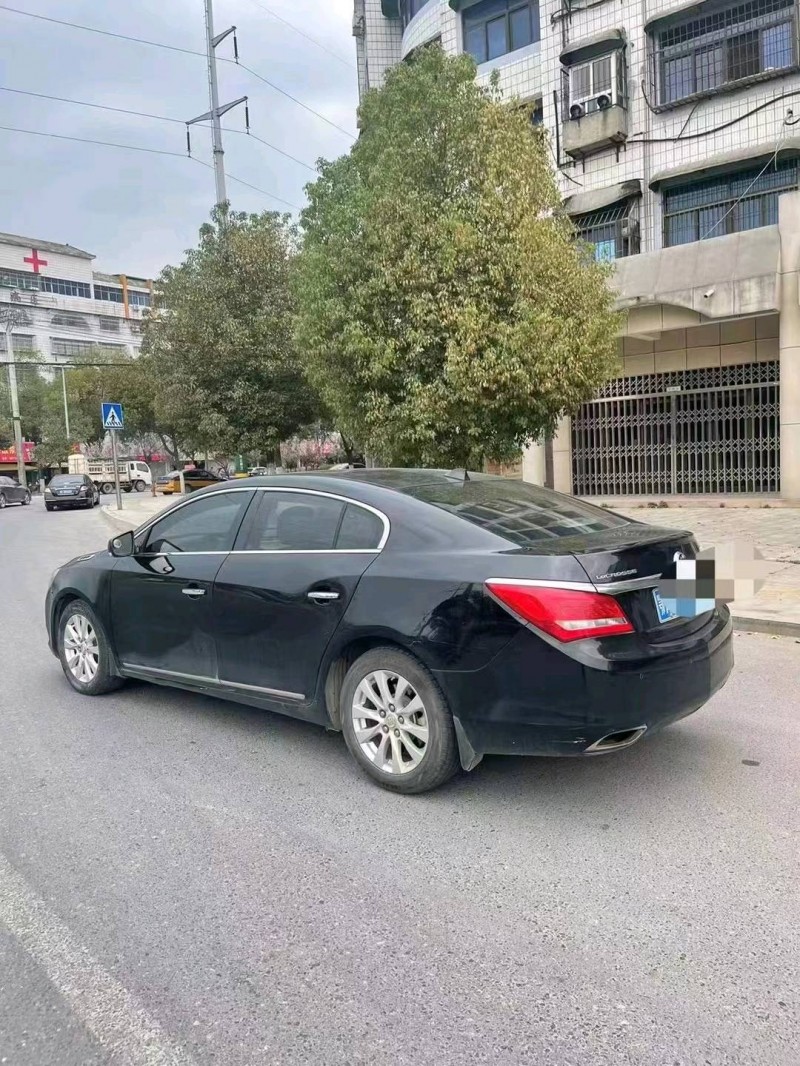 北京15年别克君越8