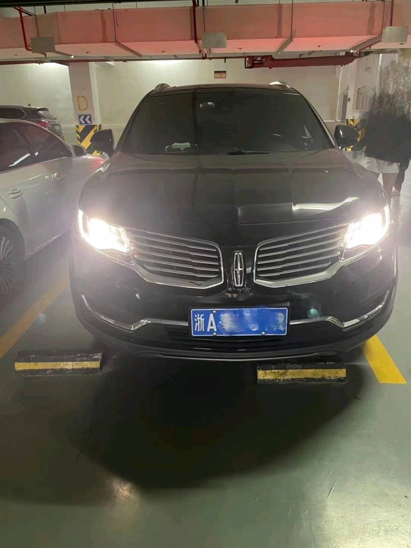 金華18年林肯MKX1