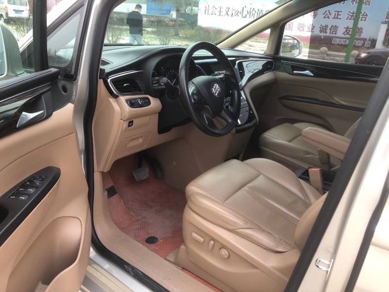 徐州17年别克GL89