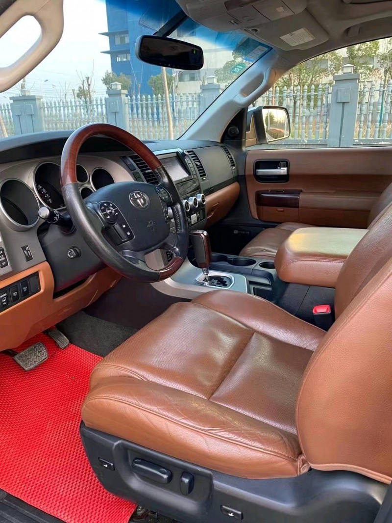 北京11年丰田普拉多4