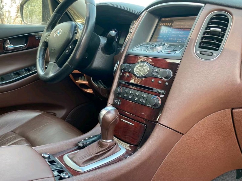 保定15年英菲尼迪QX50(進口)7