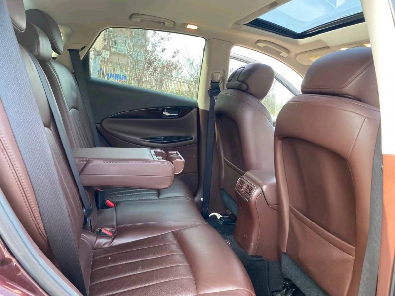 保定15年英菲尼迪QX50(進口)9