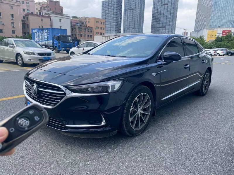 广州20年别克君越2