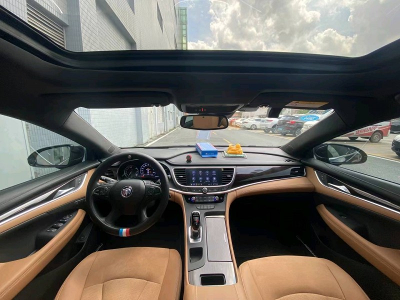 广州20年别克君越7