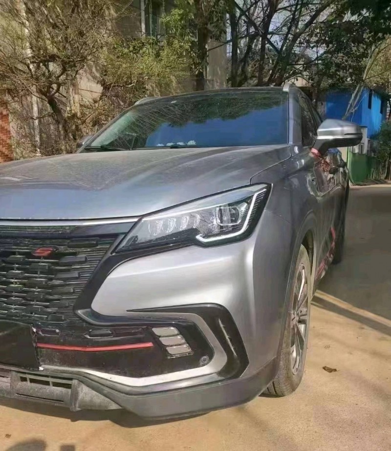麗江21年長安汽車CS852