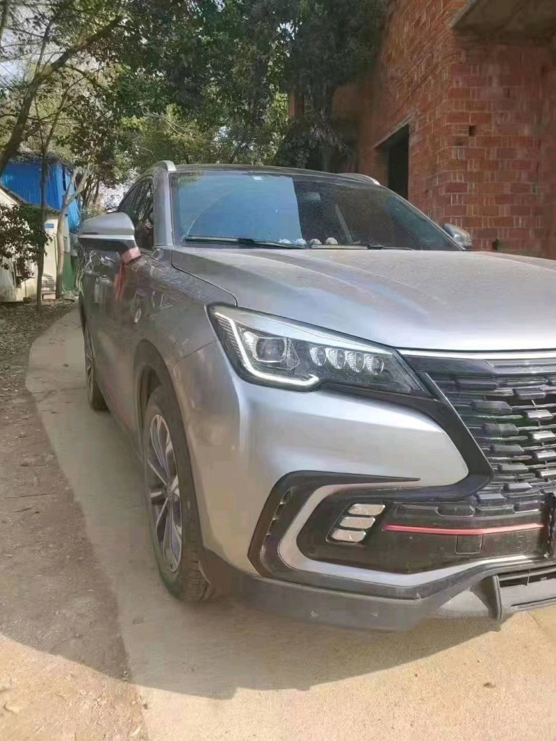 麗江21年長安汽車CS853